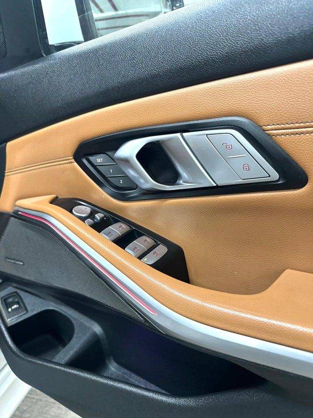 Second-hand 2021 BMW 3 Series 330i M Sport for sale in Mumbai-4