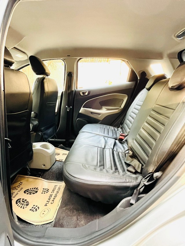 Second-hand 2016 Ford Ecosport 1.5 Petrol Titanium Plus BSIV for sale in New Delhi-14