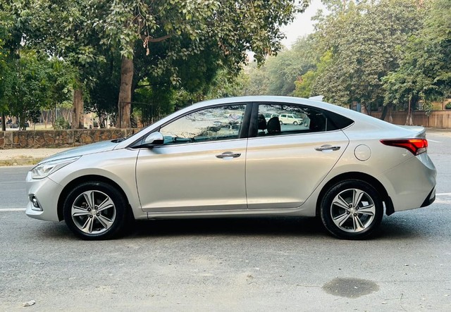 Second-hand 2017 Hyundai Verna 1.6 VTVT SX Option for sale in New Delhi-2