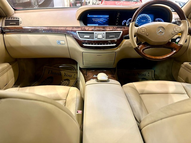 Second-hand 2012 Mercedes-Benz S-Class S 300 for sale in New Delhi-20
