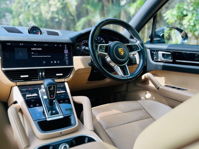 Second-hand 2020 Porsche Cayenne S for sale in Bangalore-8
