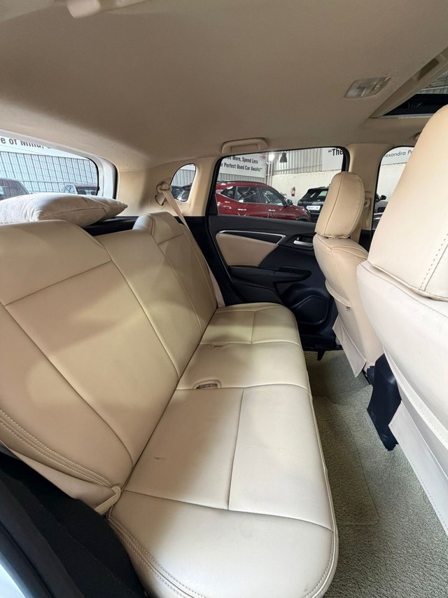 Second-hand 2021 Honda Jazz V CVT for sale in Hyderabad-12