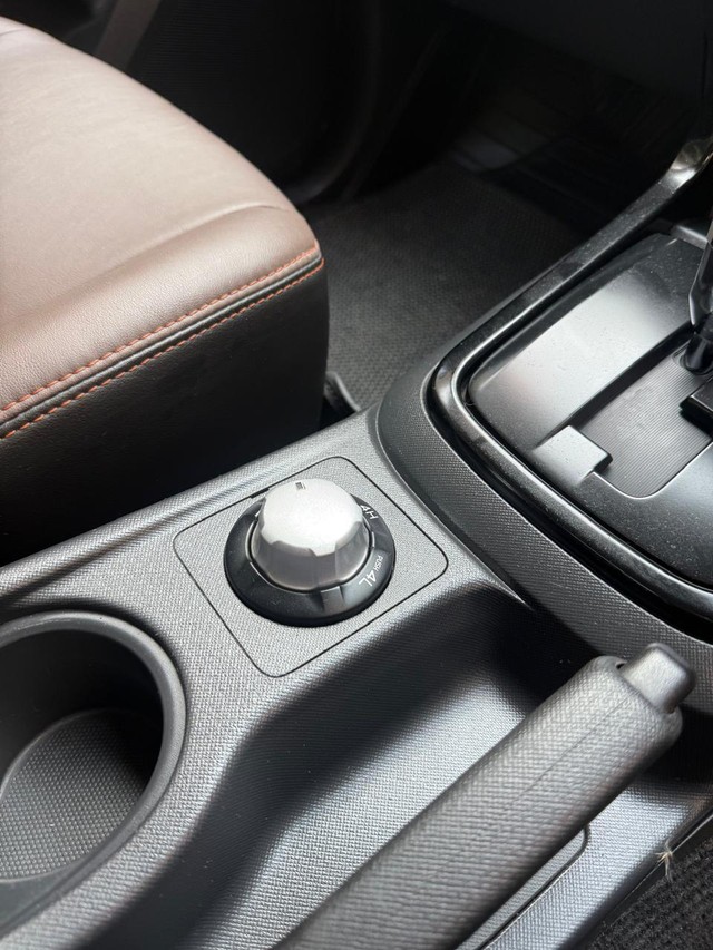 Second-hand 2022 Isuzu V-Cross 4x4 Z Prestige AT BSVI for sale in New Delhi-13