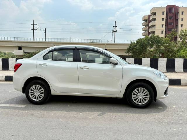 https://images10.gaadi.com/usedcar_image/AP3A.240905.015.A2/original/f43bbb4e-9d15-4ce4-8c86-aea01b885824.jpg?imwidth=6401