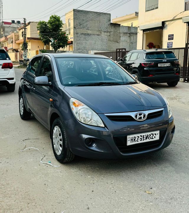 Hyundai i20 1.2 Asta Second-hand 2011 Hyundai i20 1.2 Asta for sale in Mohali