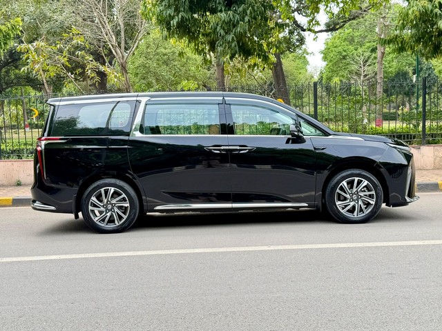 MG M9 Presidential Limo - Photo 3