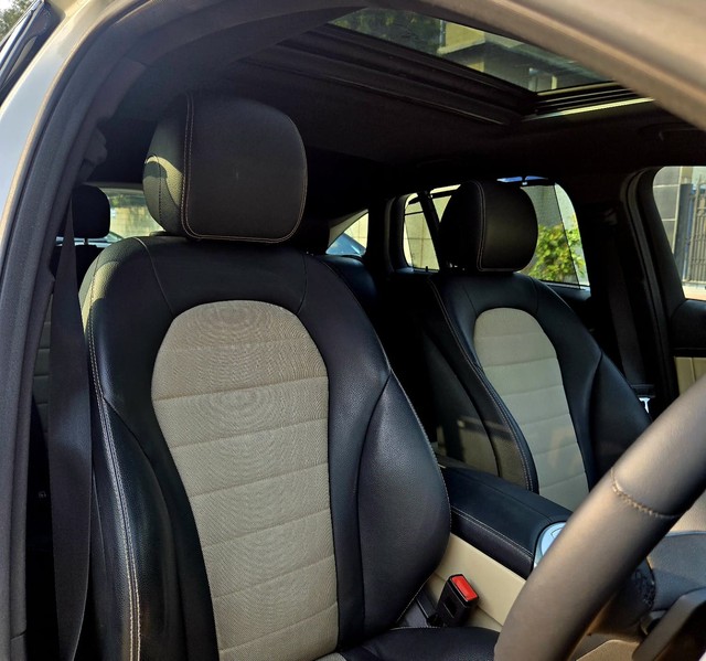 Second-hand 2023 Mercedes-Benz EQC 400 4MATIC for sale in New Delhi-7