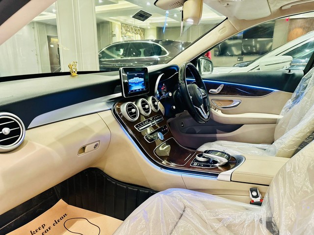Second-hand 2017 Mercedes-Benz C-Class C 200 CGI for sale in New Delhi-4
