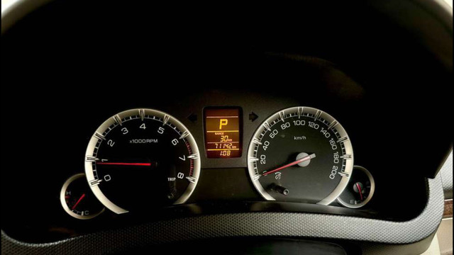 Second-hand 2013 Maruti Swift Dzire VXi AT for sale in Nagpur-10