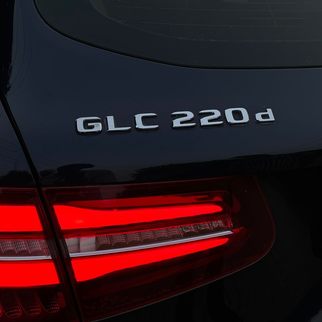 Second-hand 2018 Mercedes-Benz GLC 220d 4MATIC Sport for sale in New Delhi-4