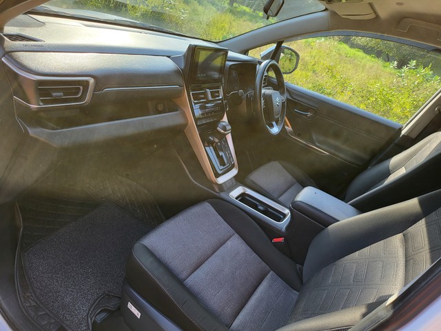 Second-hand 2024 Maruti Invicto Zeta Plus 7Str for sale in New Delhi-18