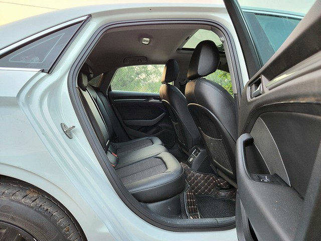 Second-hand 2019 Audi A3 35 TDI Premium Plus for sale in New Delhi-17