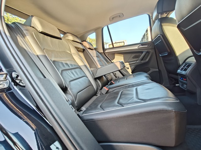 Second-hand 2017 Volkswagen Tiguan 2.0 TDI Comfortline for sale in Mumbai-11