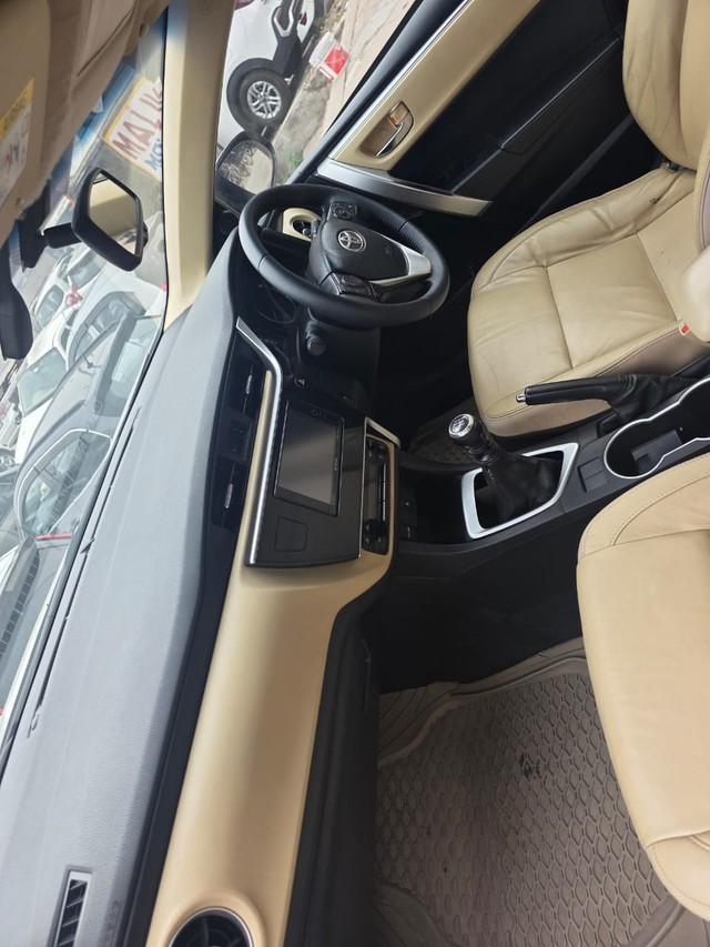 Second-hand 2018 Toyota Corolla Altis 1.8 GL for sale in New Delhi-6