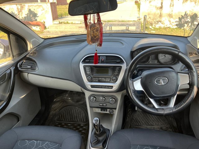 Tata Tiago 1.2 Revotron XT Second-hand 2017 Tata Tiago 1.2 Revotron XT for sale in Noida-9