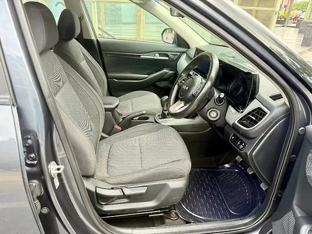 Second-hand 2022 Kia Seltos HTK G for sale in New Delhi-10