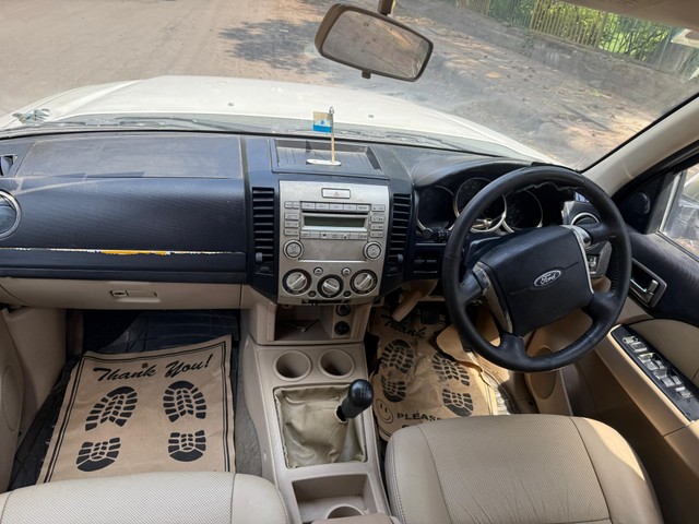 Second-hand 2012 Ford Endeavour 2.5L 4X2 for sale in New Delhi-10