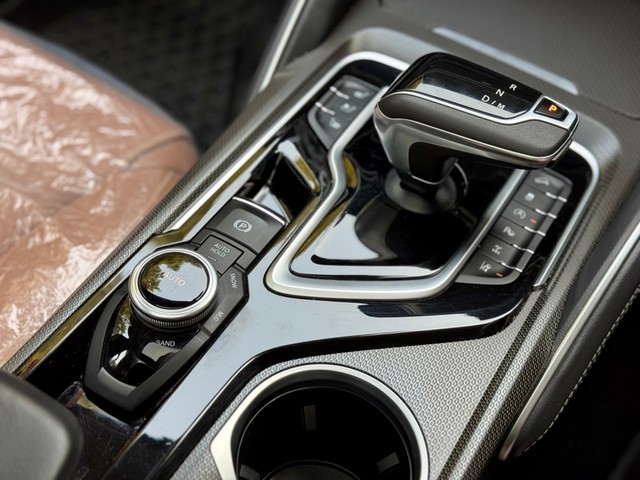 Second-hand 2023 MG Gloster Savvy 4x4 6Str for sale in New Delhi-11