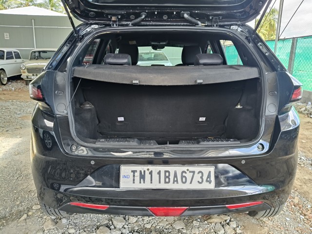 Second-hand 2022 Tata Altroz XZ Plus DCT BSVI for sale in Erode-8