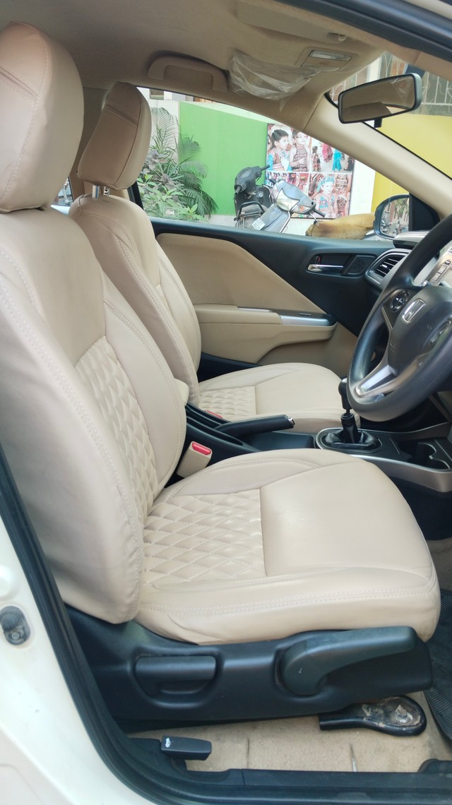 Honda City i VTEC V Second-hand 2014 Honda City i VTEC V for sale in Ahmedabad-14
