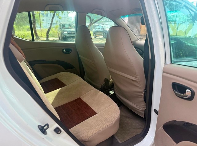 Second-hand 2011 Hyundai i10 Sportz AT for sale in Nashik-11