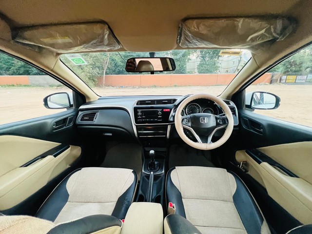 Second-hand 2015 Honda City i DTEC SV for sale in Ahmedabad-16