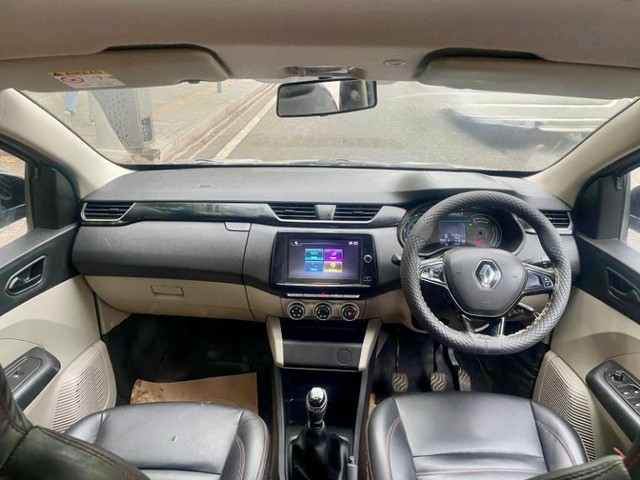 Second-hand 2022 Renault Triber RXT BSVI for sale in New Delhi-12