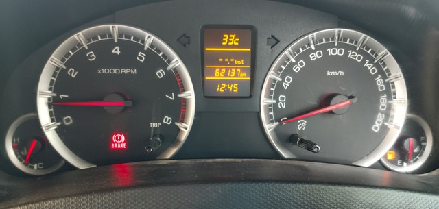 Second-hand 2015 Maruti Suzuki Swift ZXI BSIV for sale in Ahmedabad-17