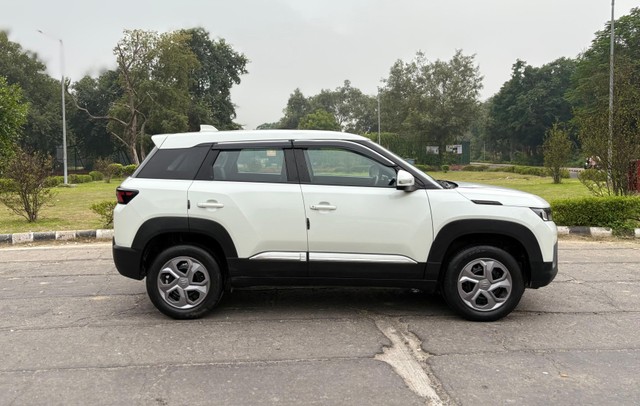 Second-hand 2024 Maruti Brezza Vxi for sale in New Delhi