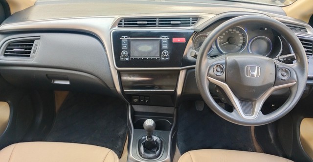 Honda City i VTEC V Second-hand 2014 Honda City i VTEC V for sale in Ahmedabad-10