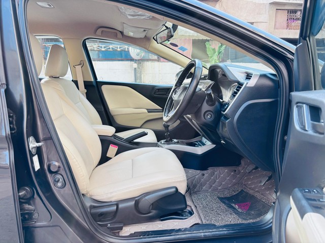 Second-hand 2016 Honda City i VTEC SV for sale in Nashik-16