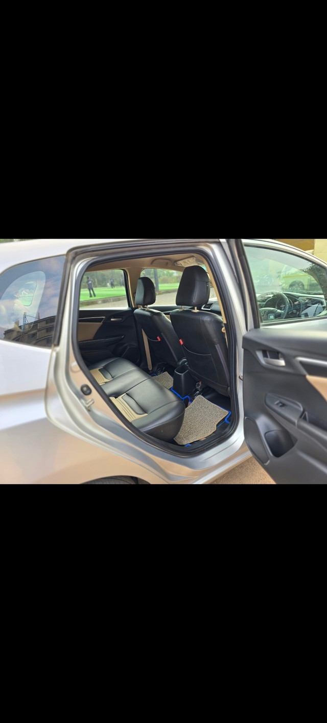 Second-hand 2017 Honda Jazz 1.2 V i VTEC for sale in Nashik-9