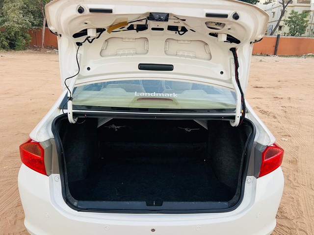 Second-hand 2015 Honda City i DTEC SV for sale in Ahmedabad-12