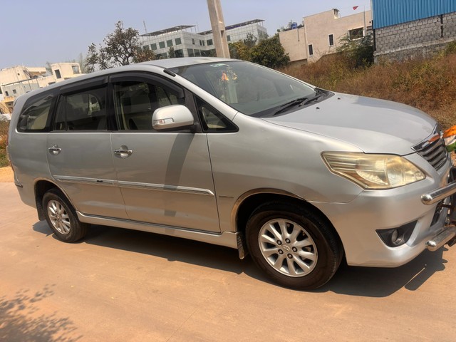 Toyota Innova 2.5 VX (Diesel) 7 Seater Second-hand 2013 Toyota Innova 2.5 VX (Diesel) 7 Seater for sale in Hyderabad-6