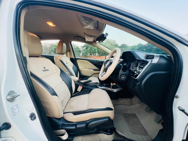 Second-hand 2015 Honda City i DTEC SV for sale in Ahmedabad-13