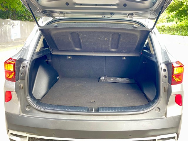 Second-hand 2022 Renault Triber RXT BSVI for sale in New Delhi-16