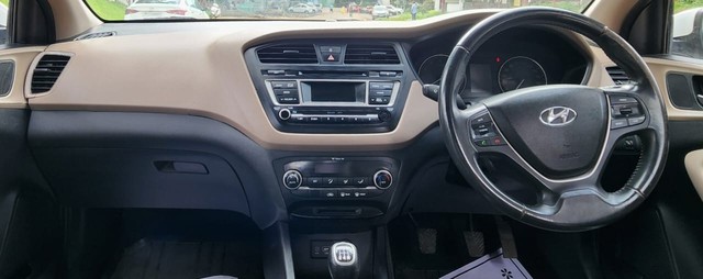 Second-hand 2015 Hyundai i20 Sportz 1.2 for sale in Nashik-10