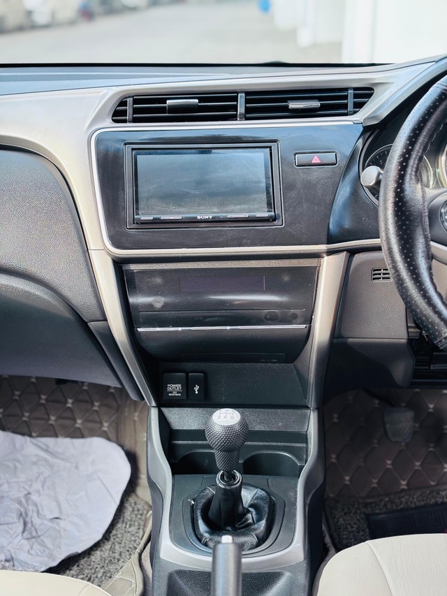 Second-hand 2016 Honda City i VTEC SV for sale in Nashik-6