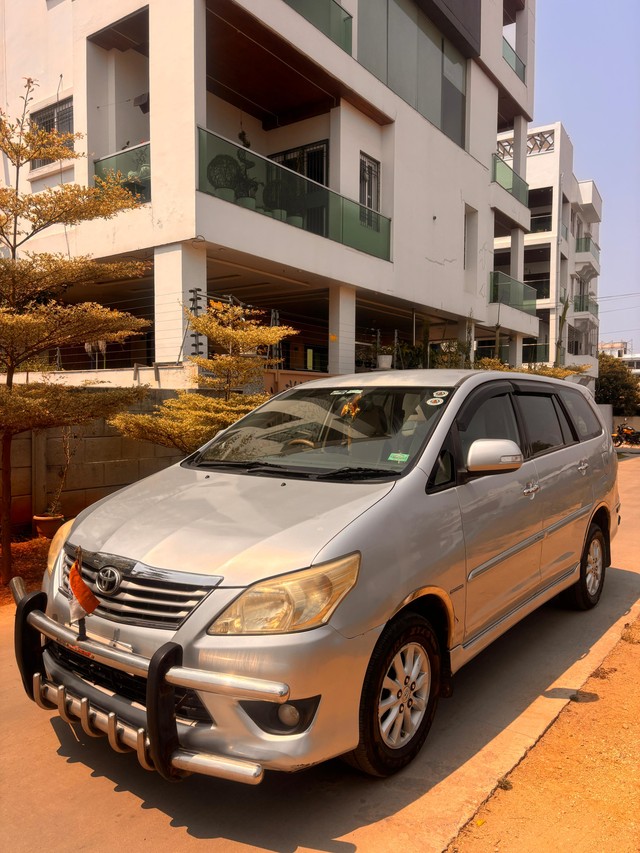 Toyota Innova 2.5 VX (Diesel) 7 Seater Second-hand 2013 Toyota Innova 2.5 VX (Diesel) 7 Seater for sale in Hyderabad-2