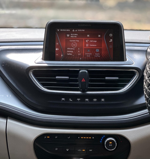 Second-hand 2022 Tata Altroz XM plus BSVI for sale in Nashik-14