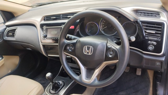 Honda City i VTEC V Second-hand 2014 Honda City i VTEC V for sale in Ahmedabad-6