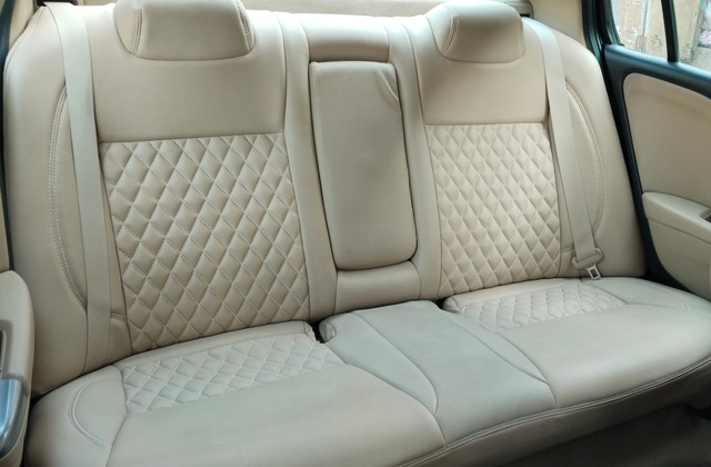 Honda City i VTEC V Second-hand 2014 Honda City i VTEC V for sale in Ahmedabad-13