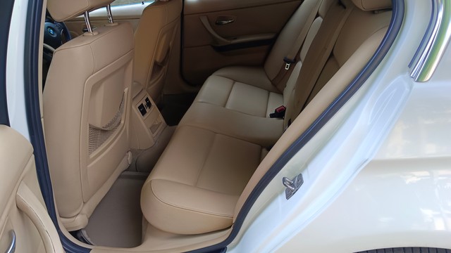 Second-hand 2012 BMW 3 Series 320d Prestige for sale in Bangalore-15