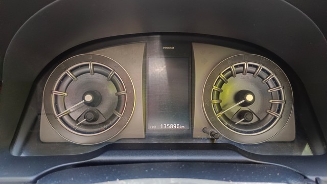 Second-hand 2017 Toyota Innova Crysta 2.4 G MT BSIV for sale in Bangalore-16