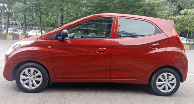 Second-hand 2012 Hyundai EON Magna for sale in Mumbai-3
