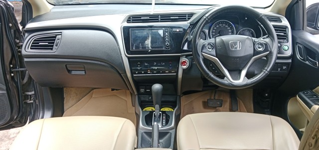 Second-hand 2018 Honda City i-VTEC CVT V for sale in Mumbai-9
