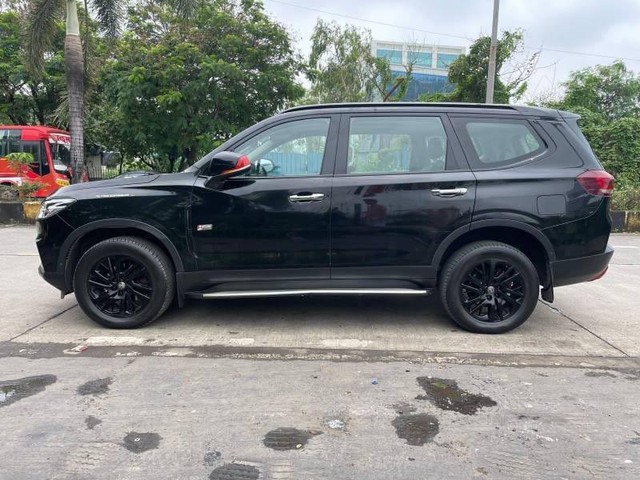 Second-hand 2023 MG Gloster Black Storm 4x4 6Str for sale in Mumbai-2