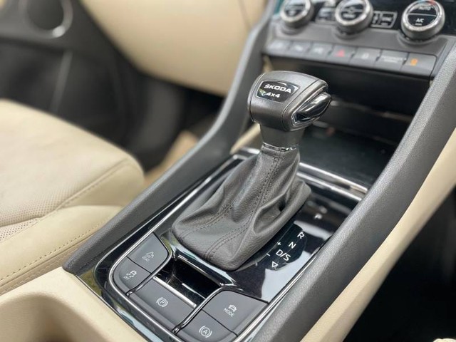 Second-hand 2022 Skoda Kodiaq L & K BSVI for sale in Mumbai-6