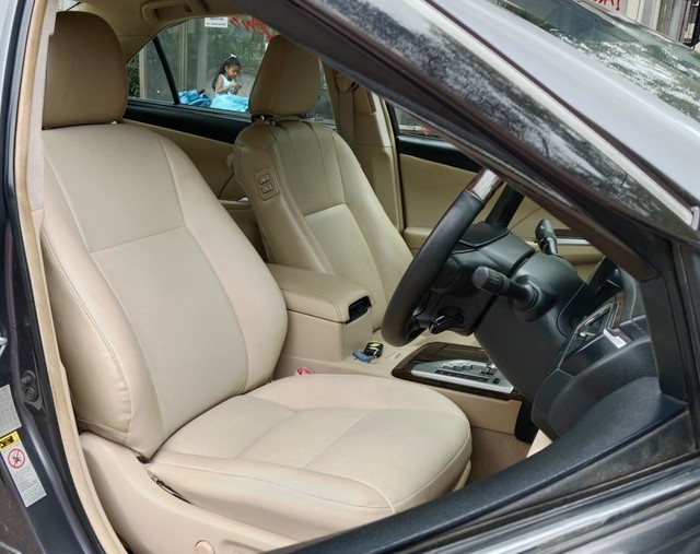 Toyota Camry Hybrid Second-hand 2014 Toyota Camry Hybrid for sale in Mumbai-15
