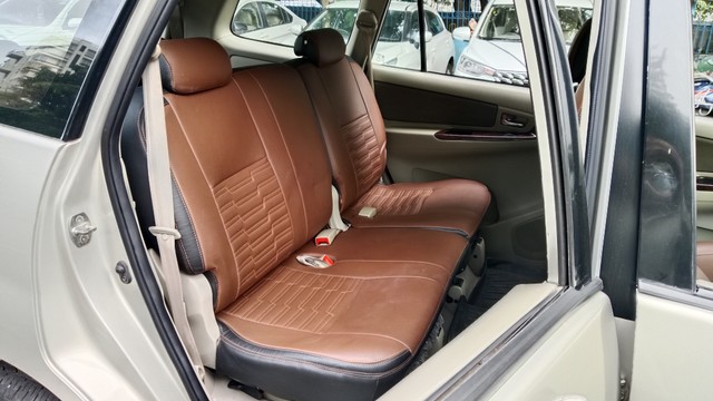 Second-hand 2013 Toyota Innova 2.5 VX (Diesel) 8 Seater for sale in Mumbai-10